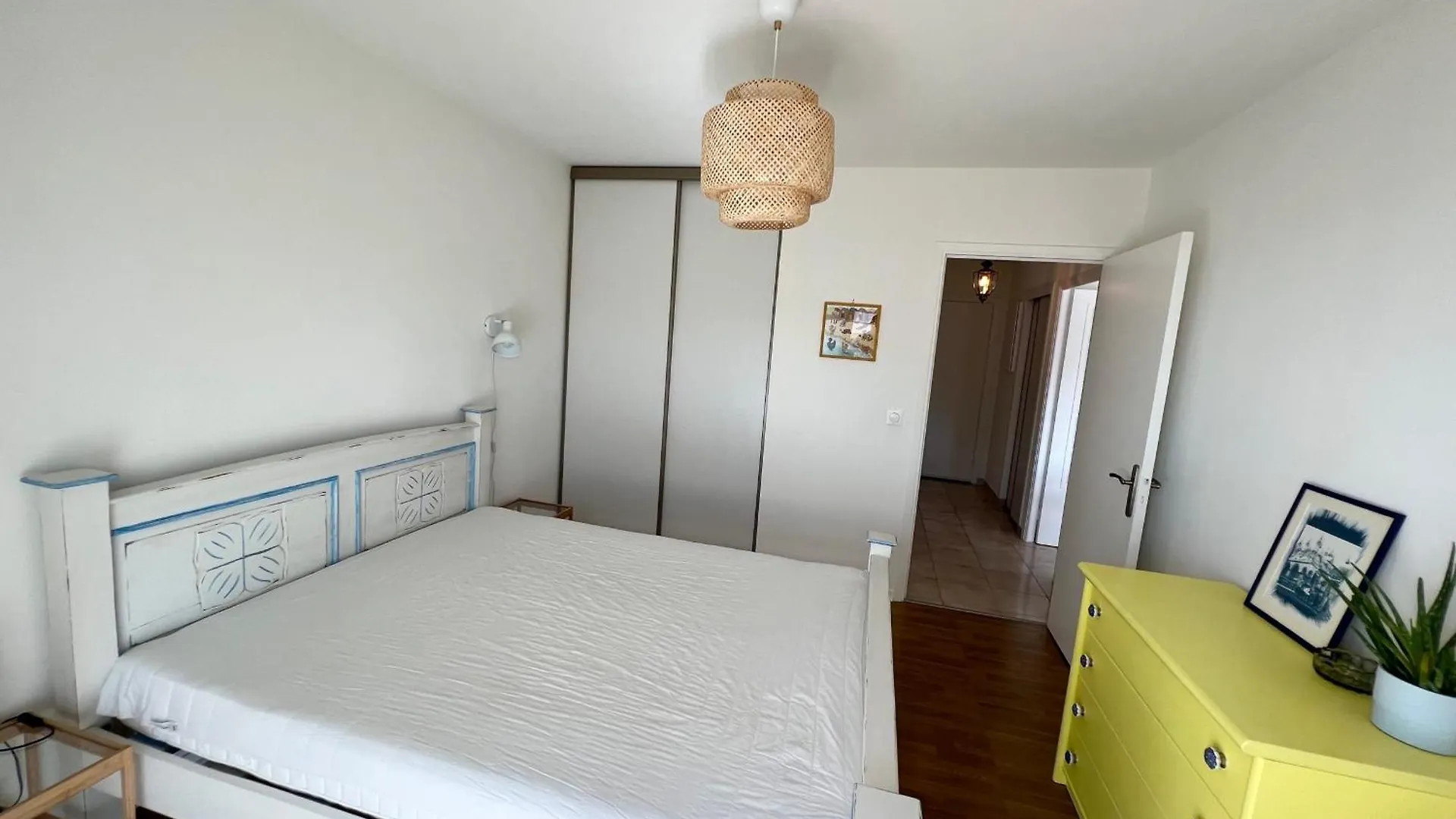 Juan Les Pins - Town Center - 4 People Appartement Antibes