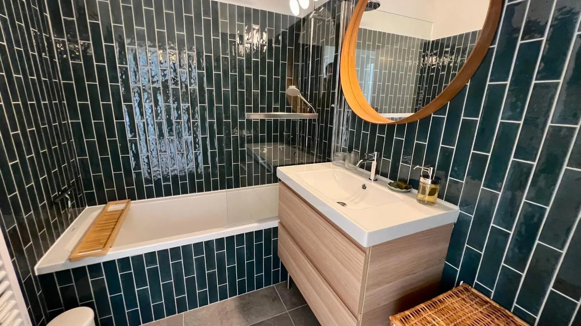 Juan Les Pins - Town Center - 4 People Appartement Antibes