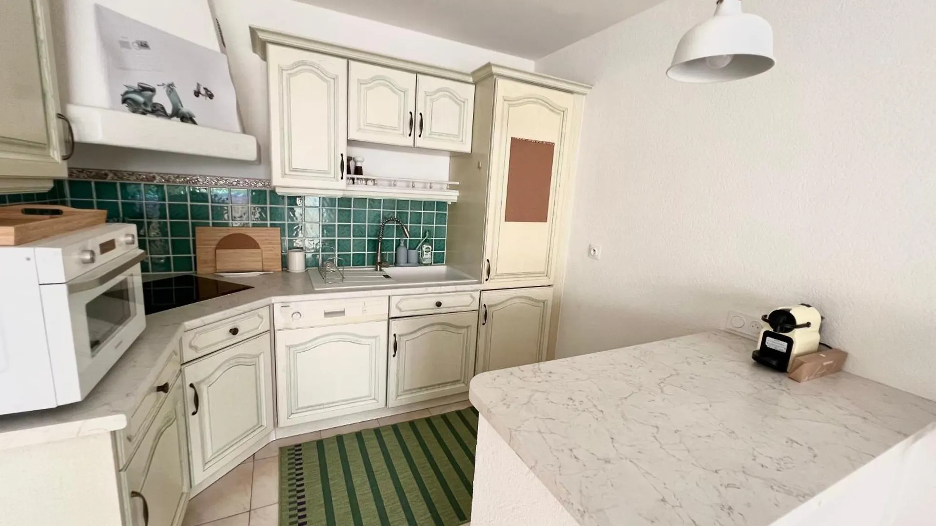 Juan Les Pins - Town Center - 4 People Appartement Antibes 0*,  Frankrijk